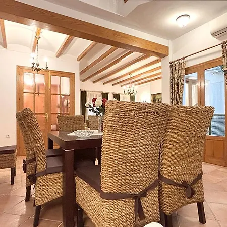 Сasa de vacaciones Casa Señorial -casa Completa 5 O Separada En Dos Independientes De 2 Y 3 Habitaciones- Benissa