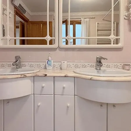 Сasa de vacaciones Casa Señorial -casa Completa 5 O Separada En Dos Independientes De 2 Y 3 Habitaciones- Benissa