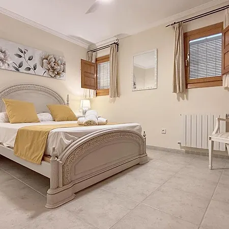 Сasa de vacaciones Casa Señorial -casa Completa 5 O Separada En Dos Independientes De 2 Y 3 Habitaciones- Benissa