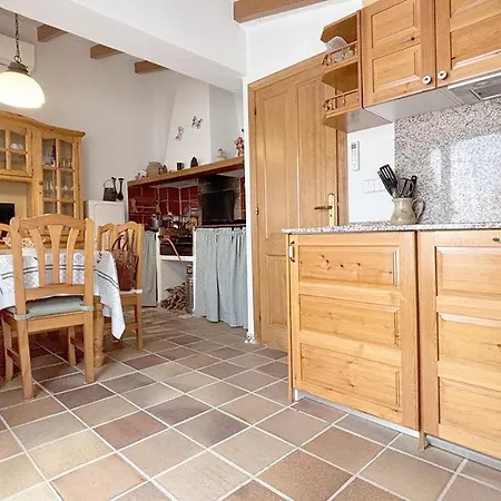 Сasa de vacaciones Casa Señorial -casa Completa 5 O Separada En Dos Independientes De 2 Y 3 Habitaciones- *